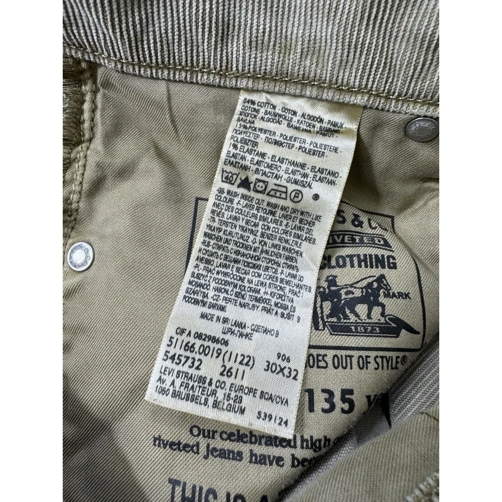 Levi's 511 Men's 30x32 (30x31.5) Corduroy Jeans Casual Beige Modern Work Casual